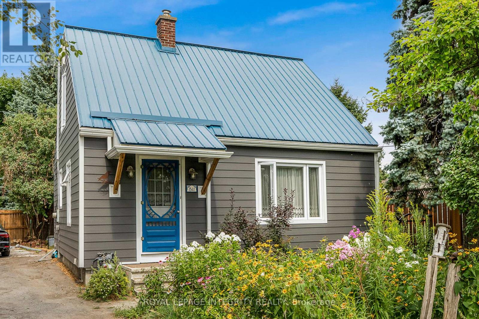 841 Merivale Road