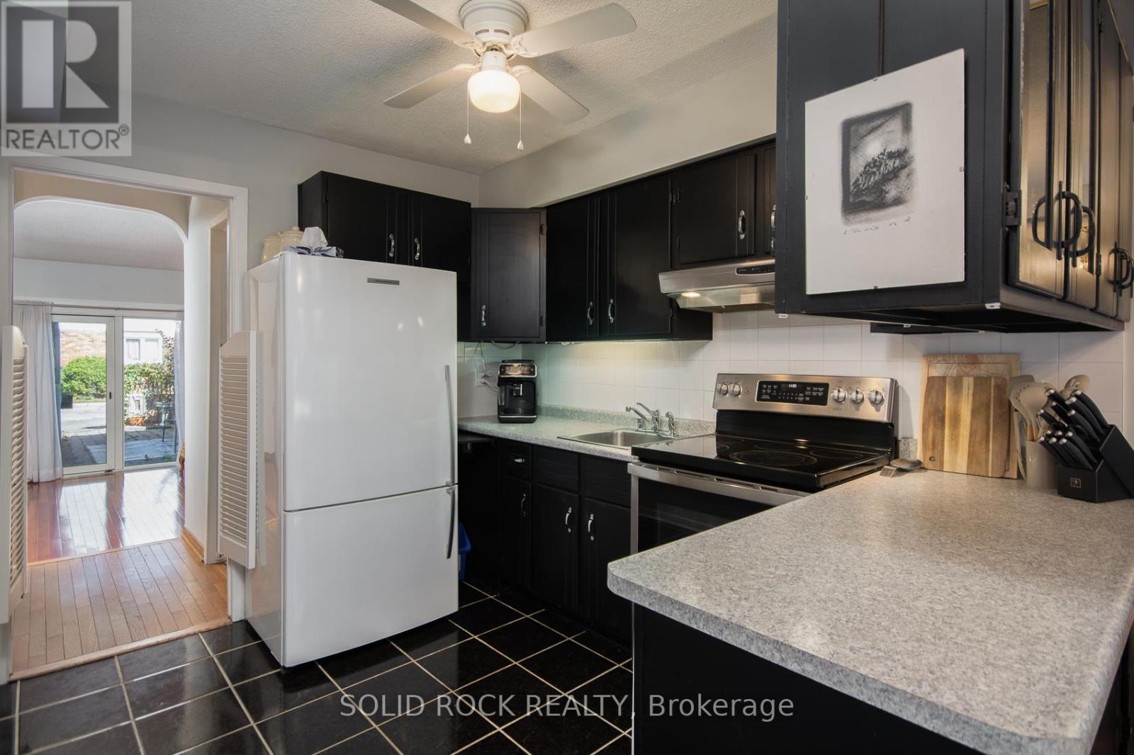3 - 63 Ramsgate Private