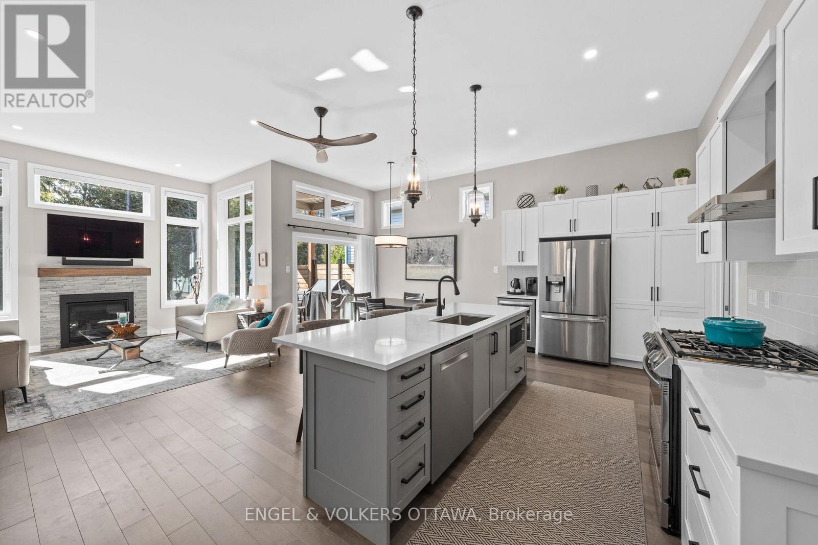 213 Blackhorse Drive