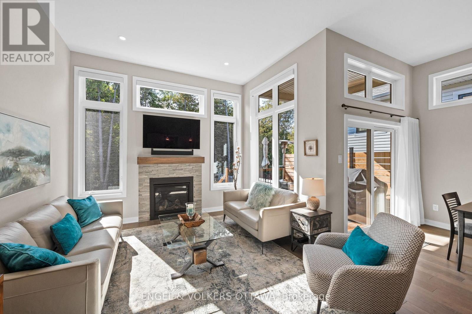 213 Blackhorse Drive