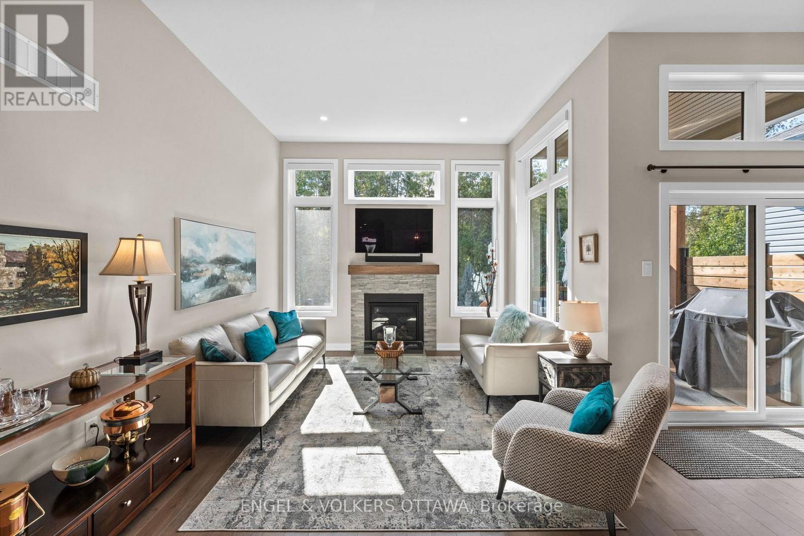 213 Blackhorse Drive