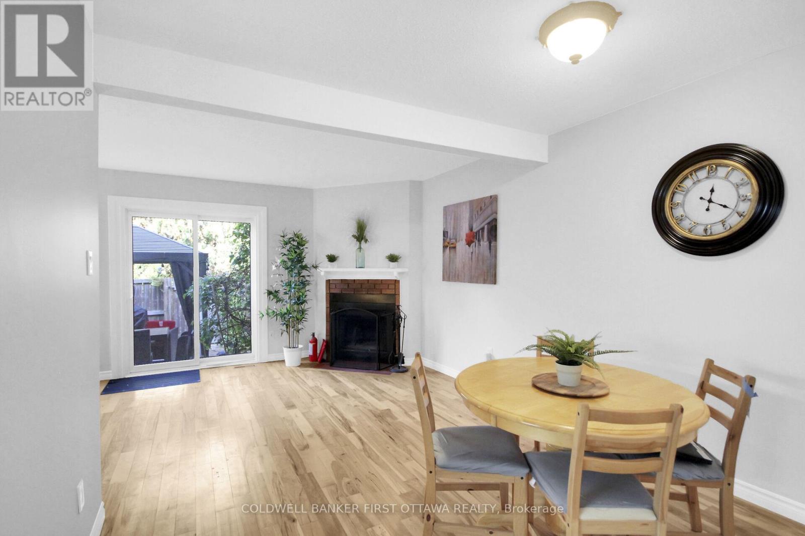 28 - 1466 Foxwell Street N