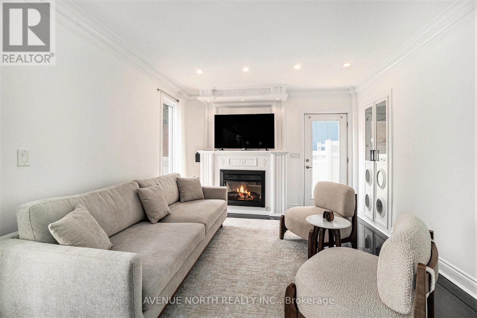 6 Mosgrove Avenue