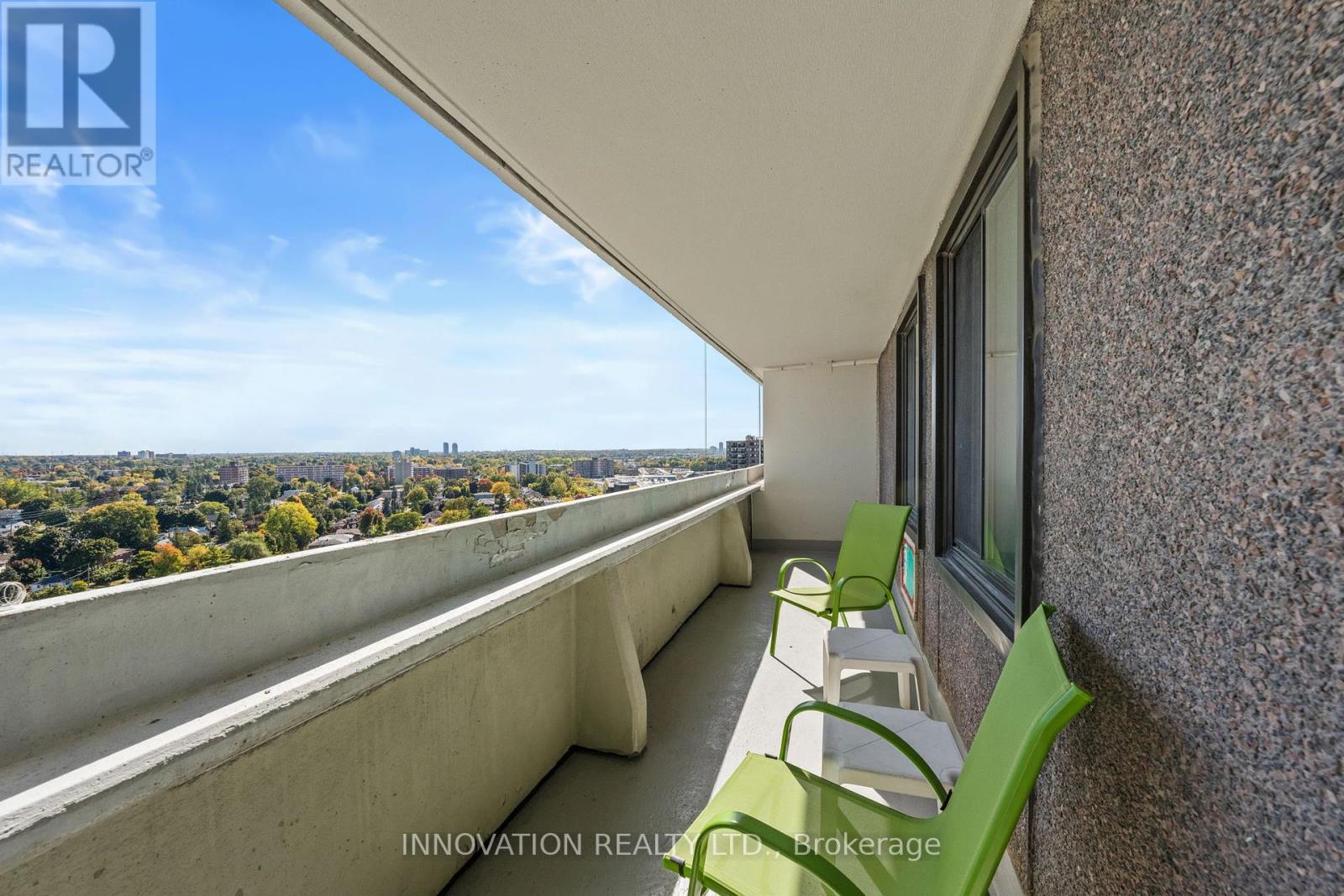 1905 - 1171 Ambleside Drive