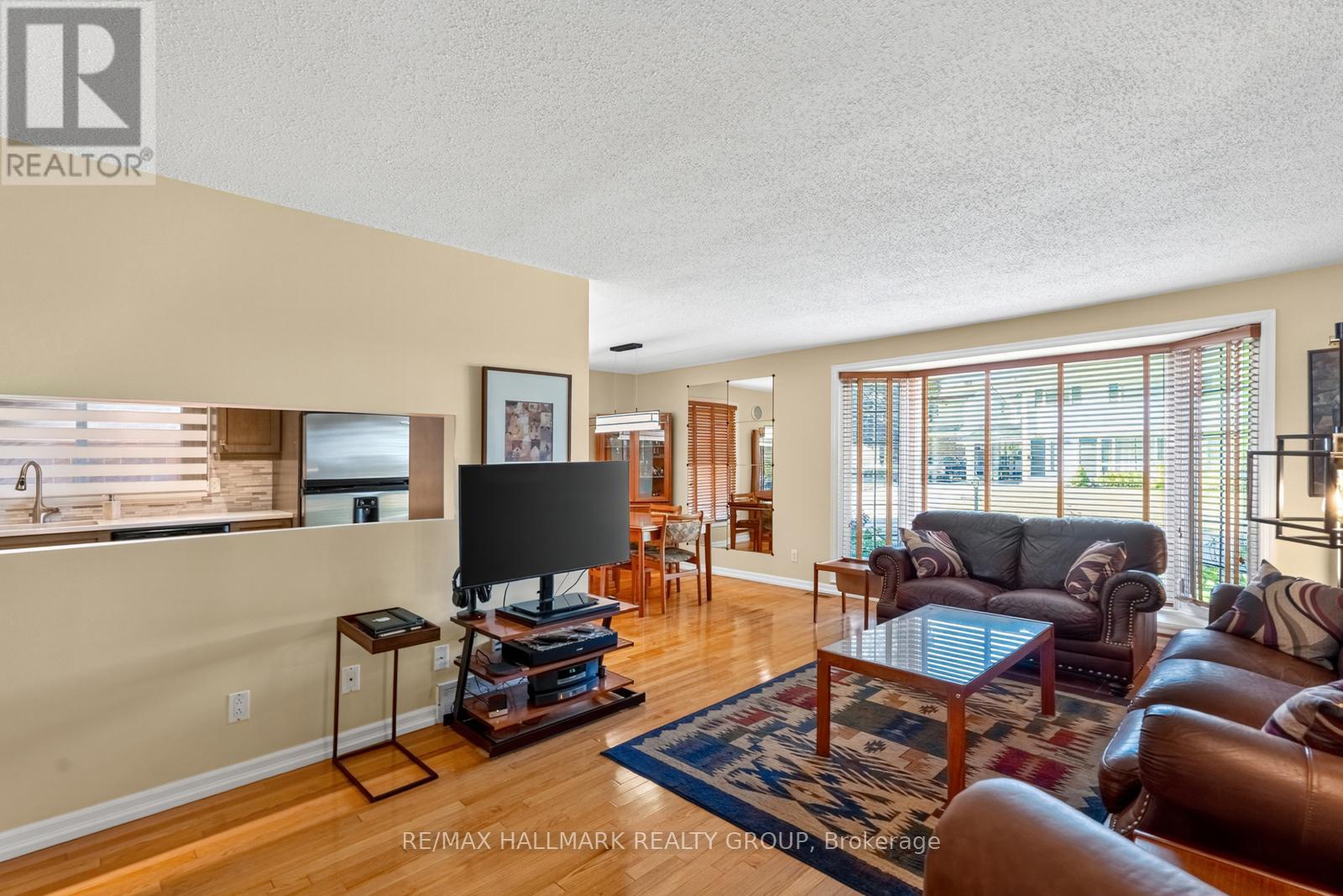 1816 Applegrove Court