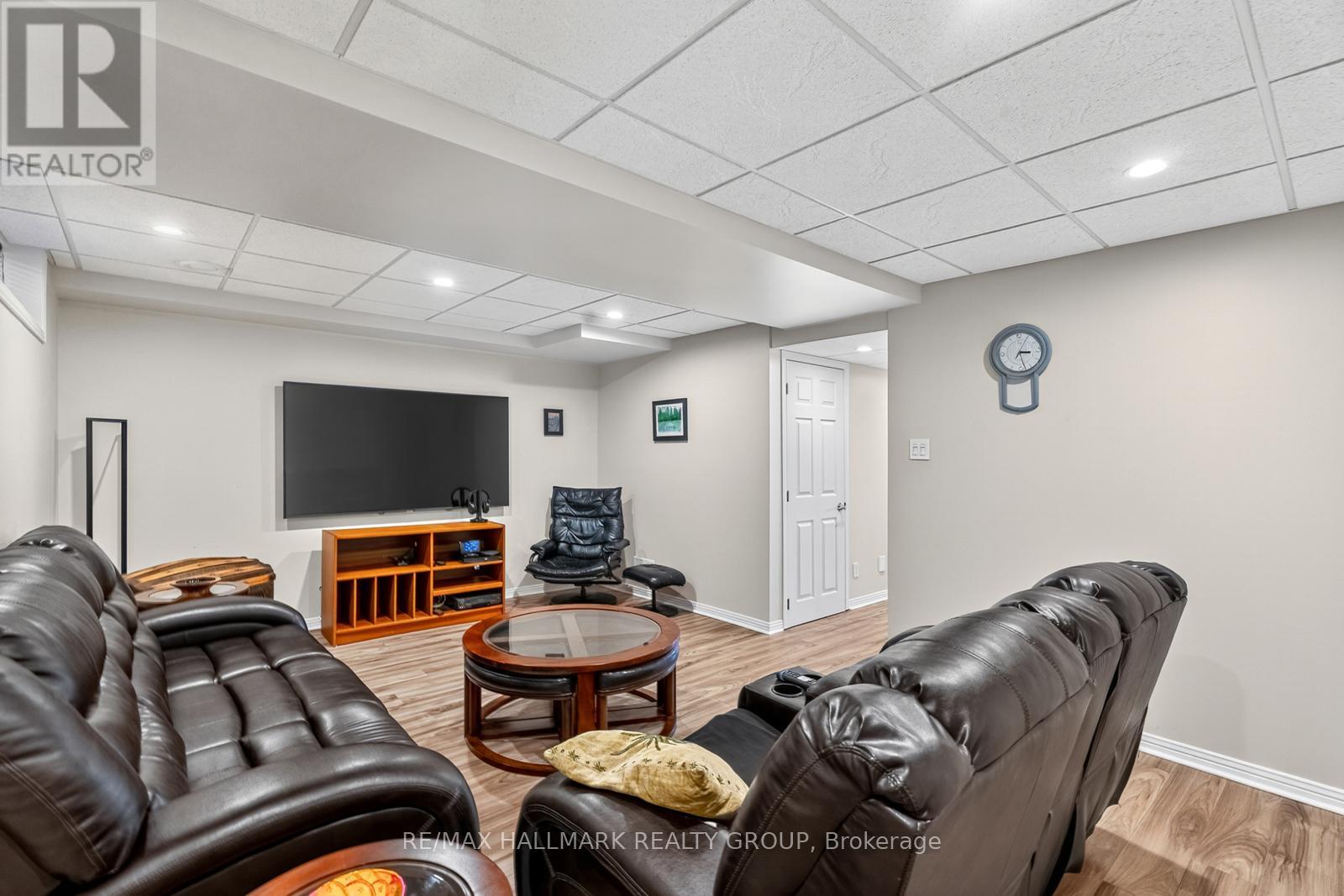 1816 Applegrove Court