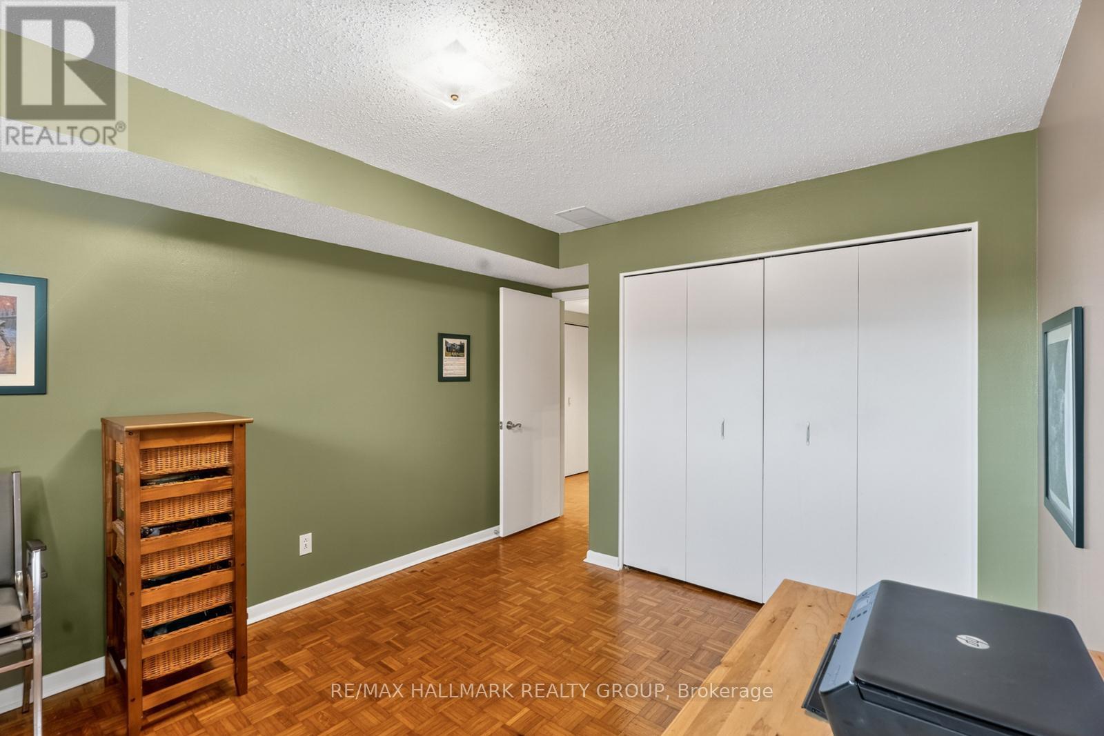 1816 Applegrove Court