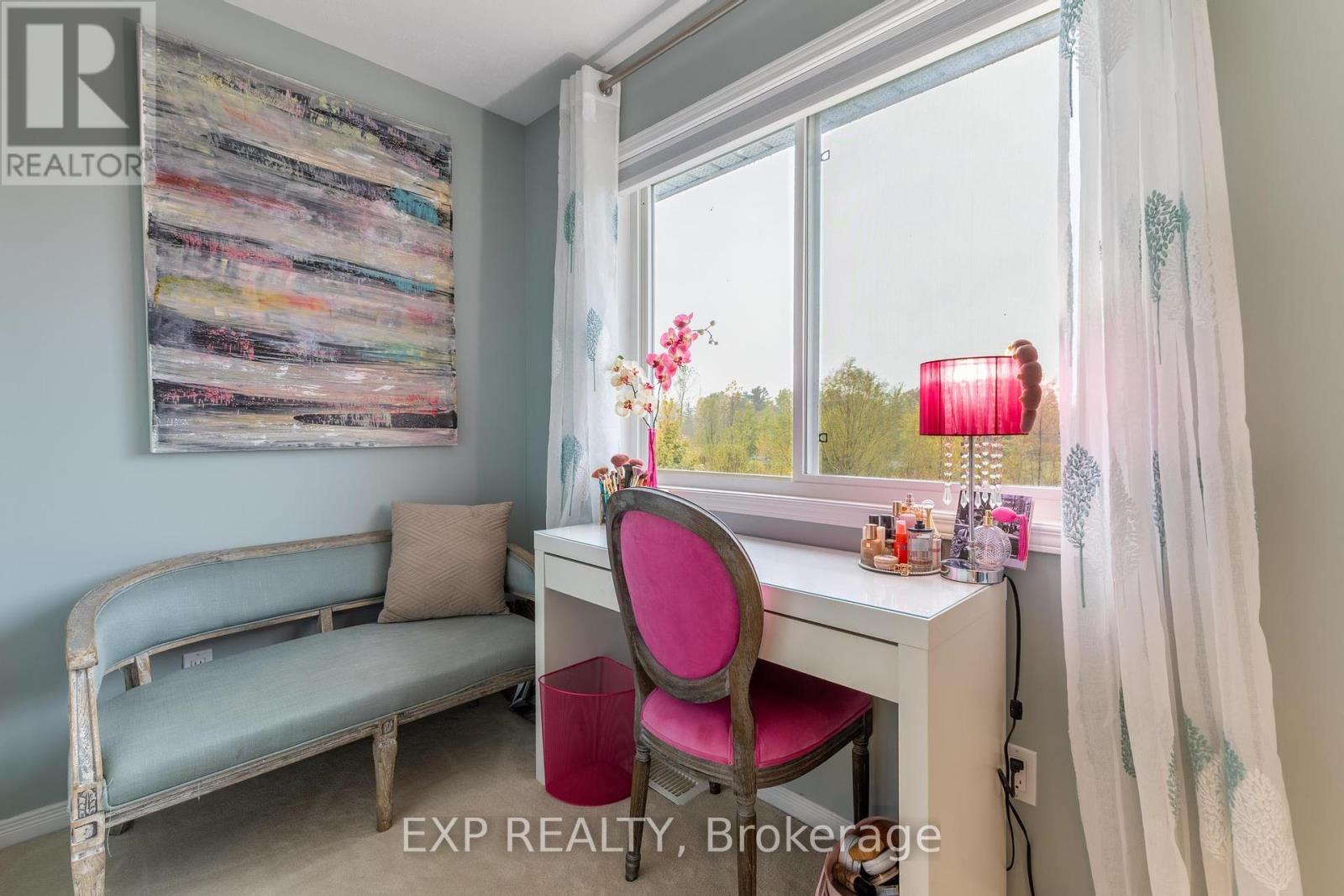 2341 Glandriel Crescent