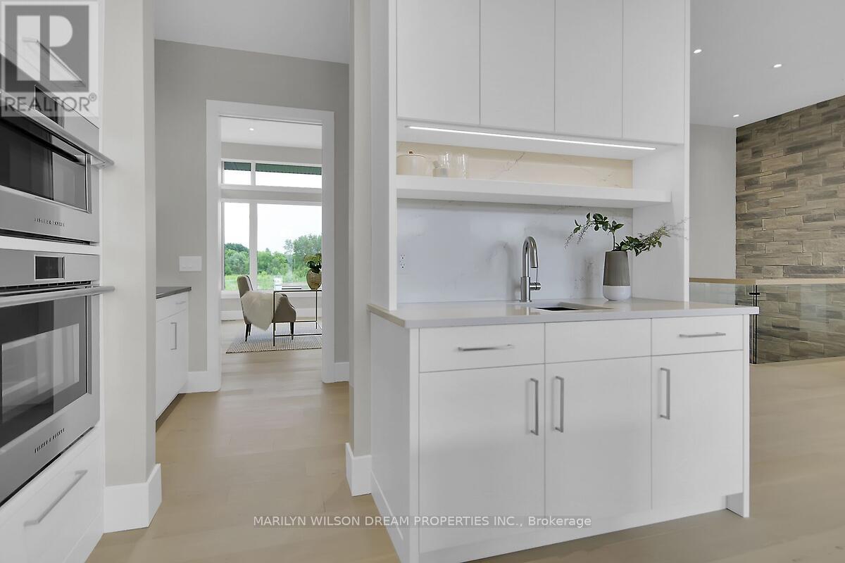 1070 Green Jacket Crescent