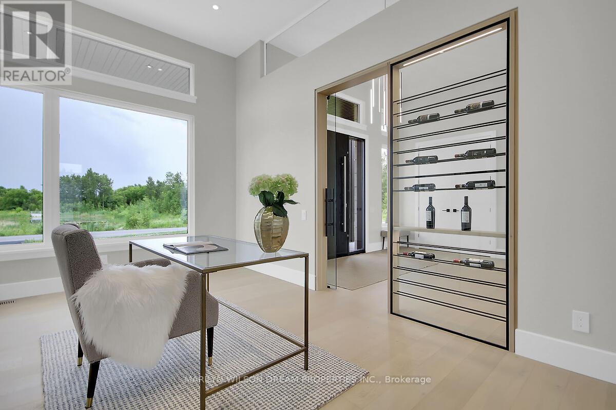 1070 Green Jacket Crescent