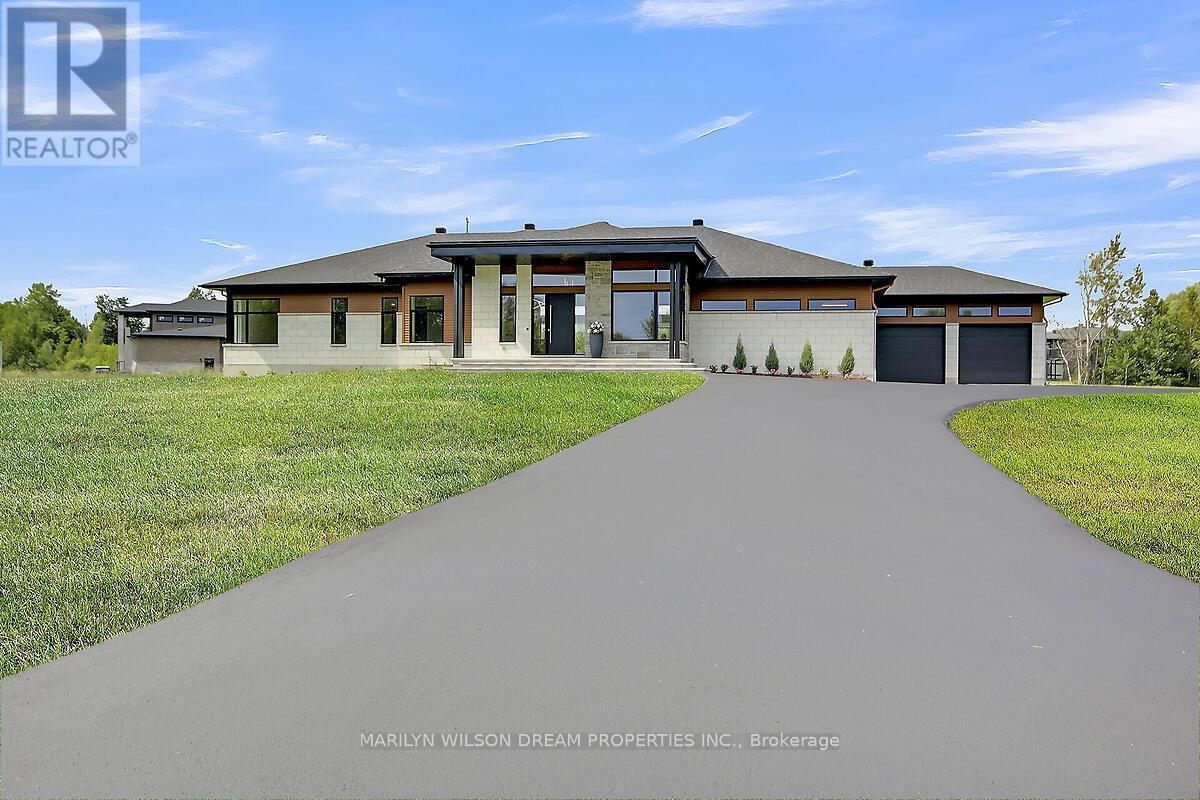 1070 Green Jacket Crescent