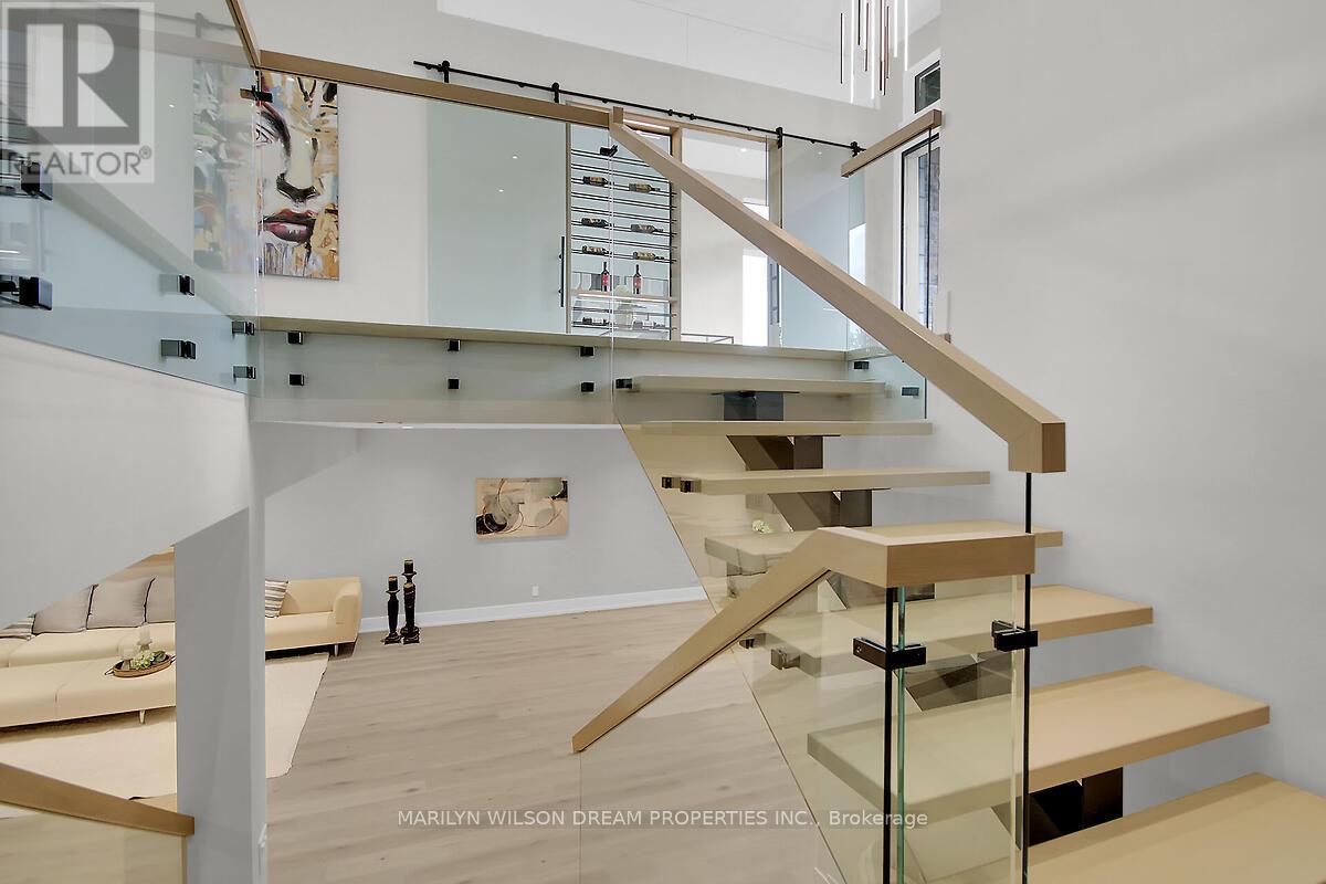 1070 Green Jacket Crescent