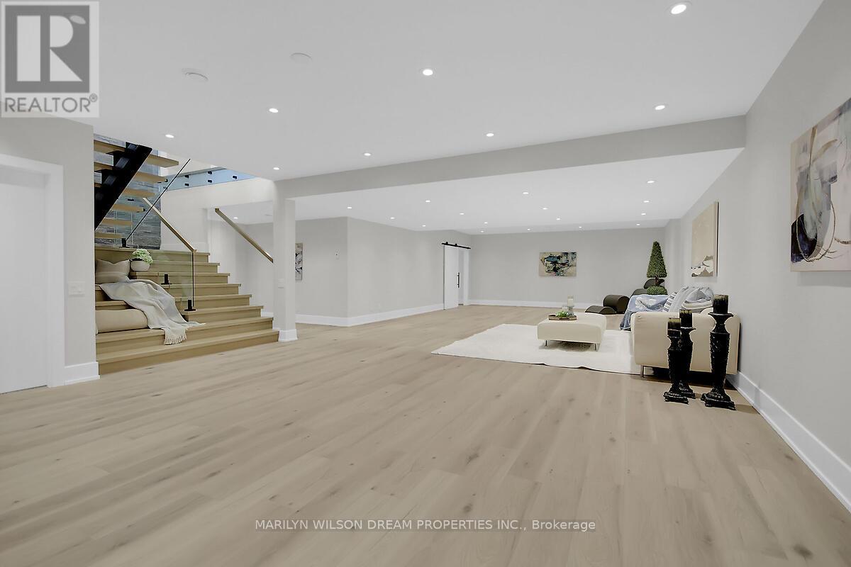 1070 Green Jacket Crescent