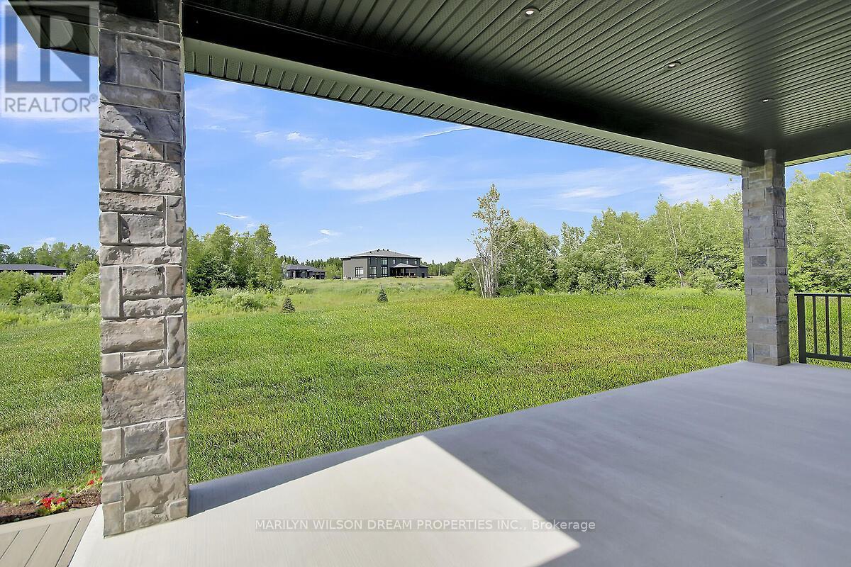 1070 Green Jacket Crescent