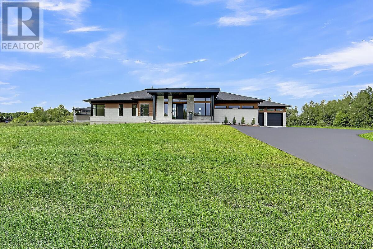 1070 Green Jacket Crescent