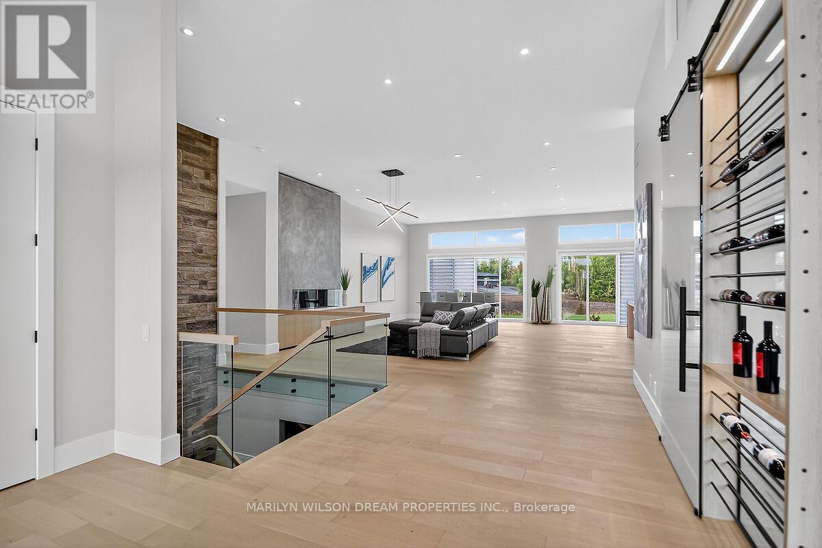 1070 Green Jacket Crescent