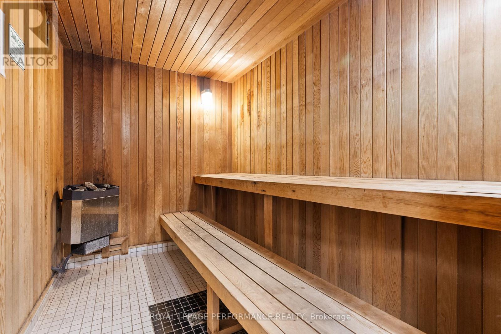Unit #407 - 200 Lafontaine Avenue