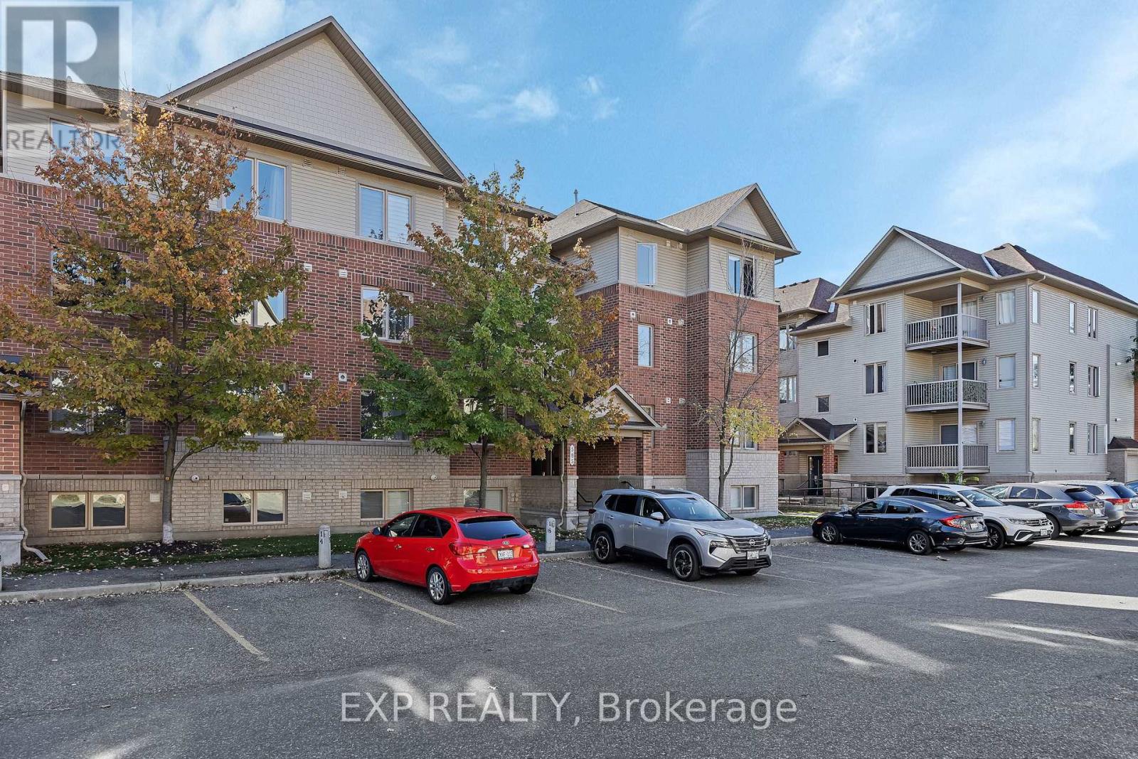 6 - 585 Stonefield Private