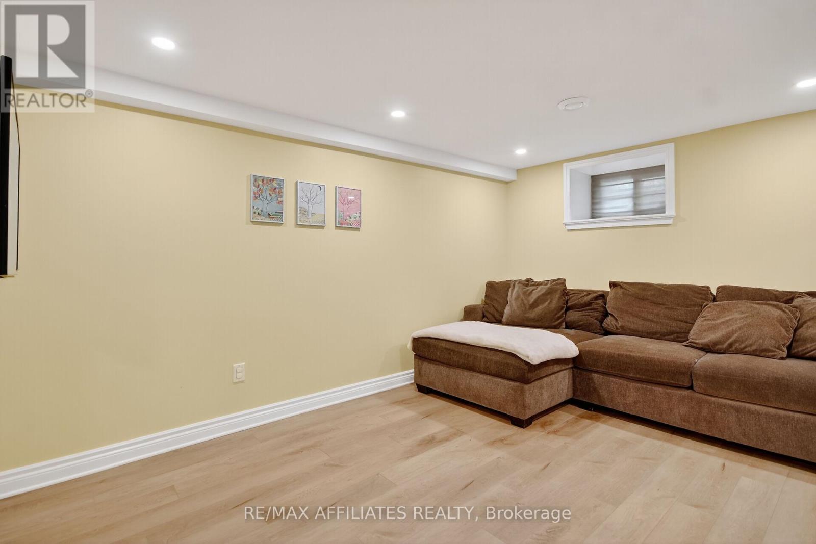 31 Fourth Avenue