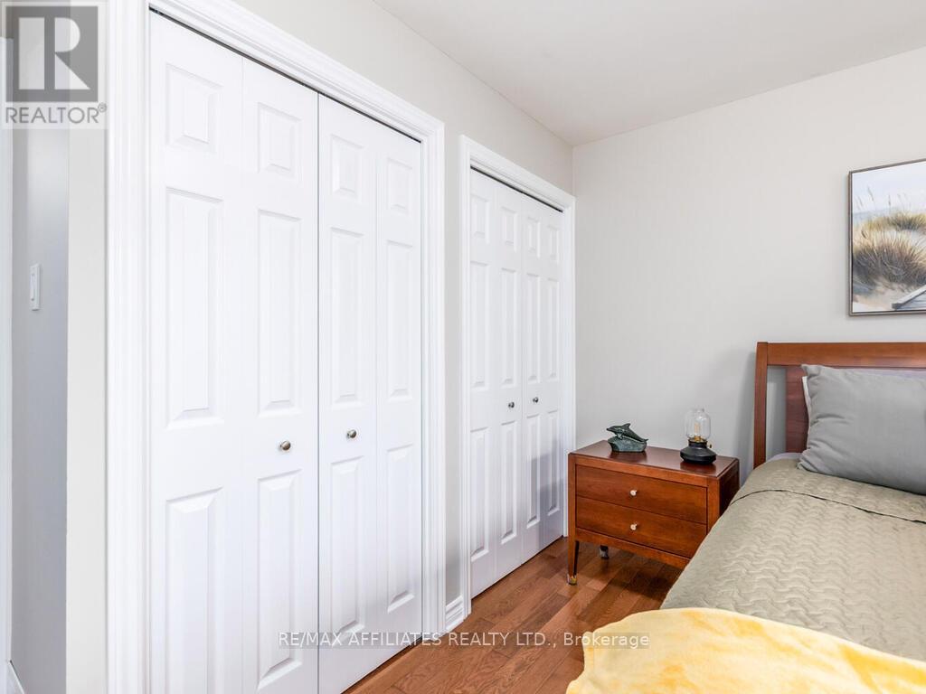 203 Booth Street