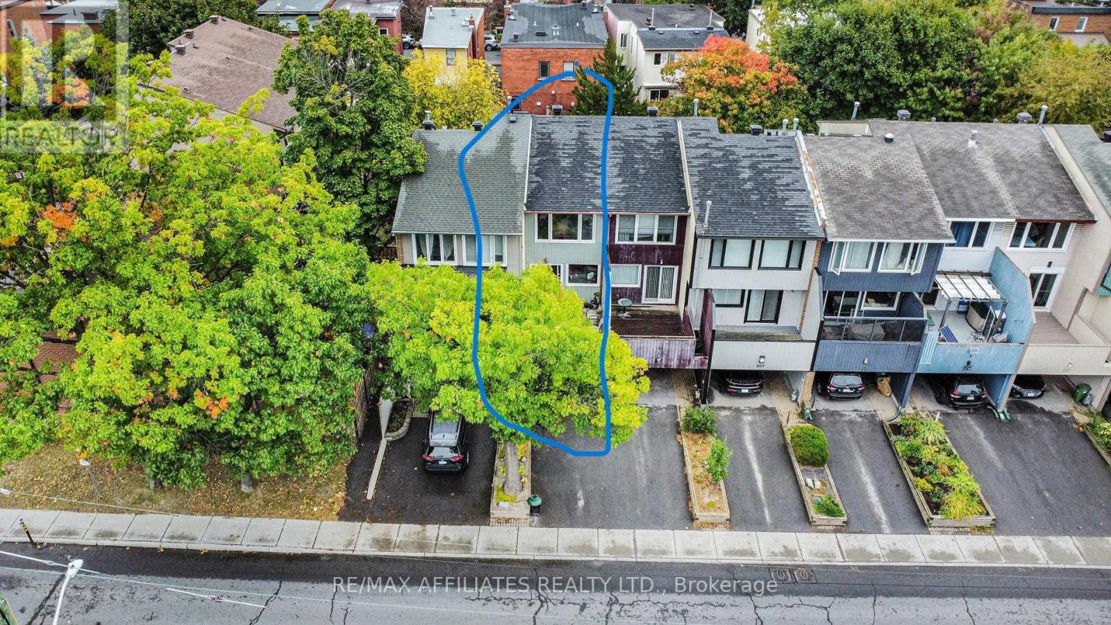 203 Booth Street