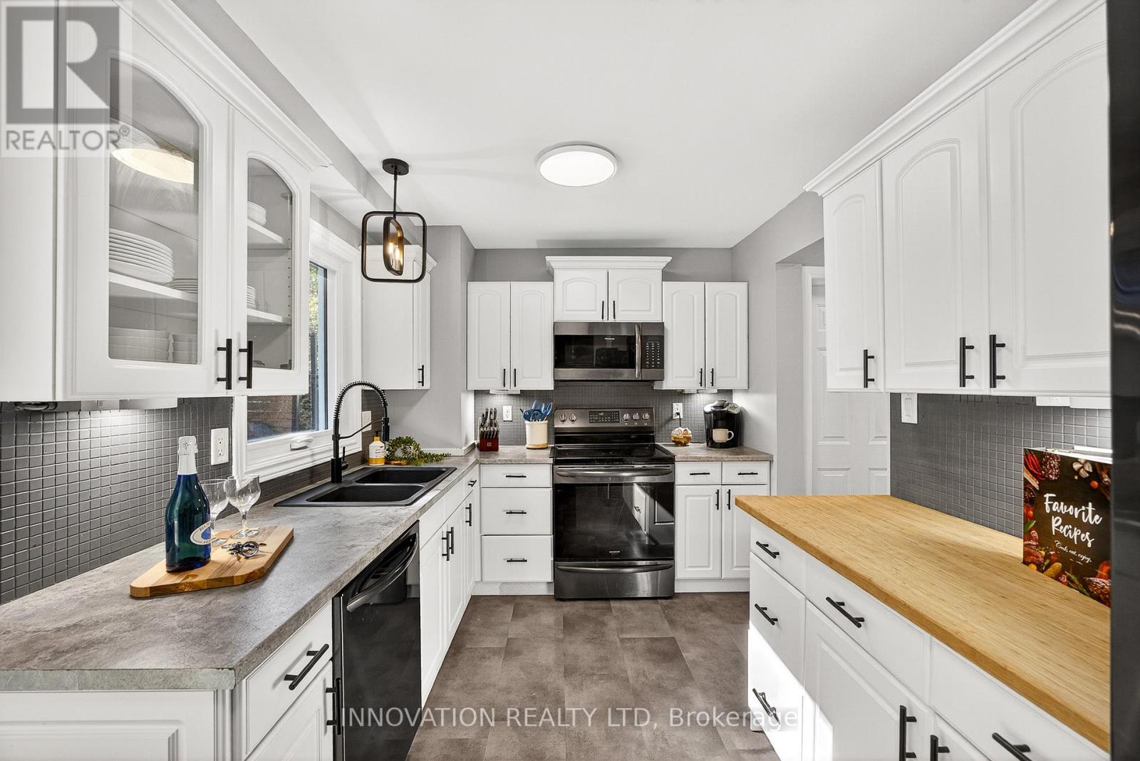 38 Patterson Crescent