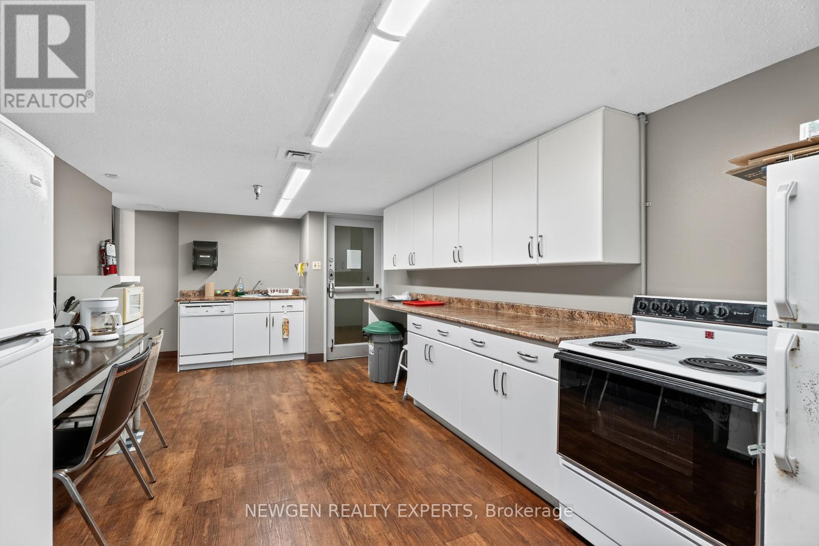 915 - 1505 Baseline Road