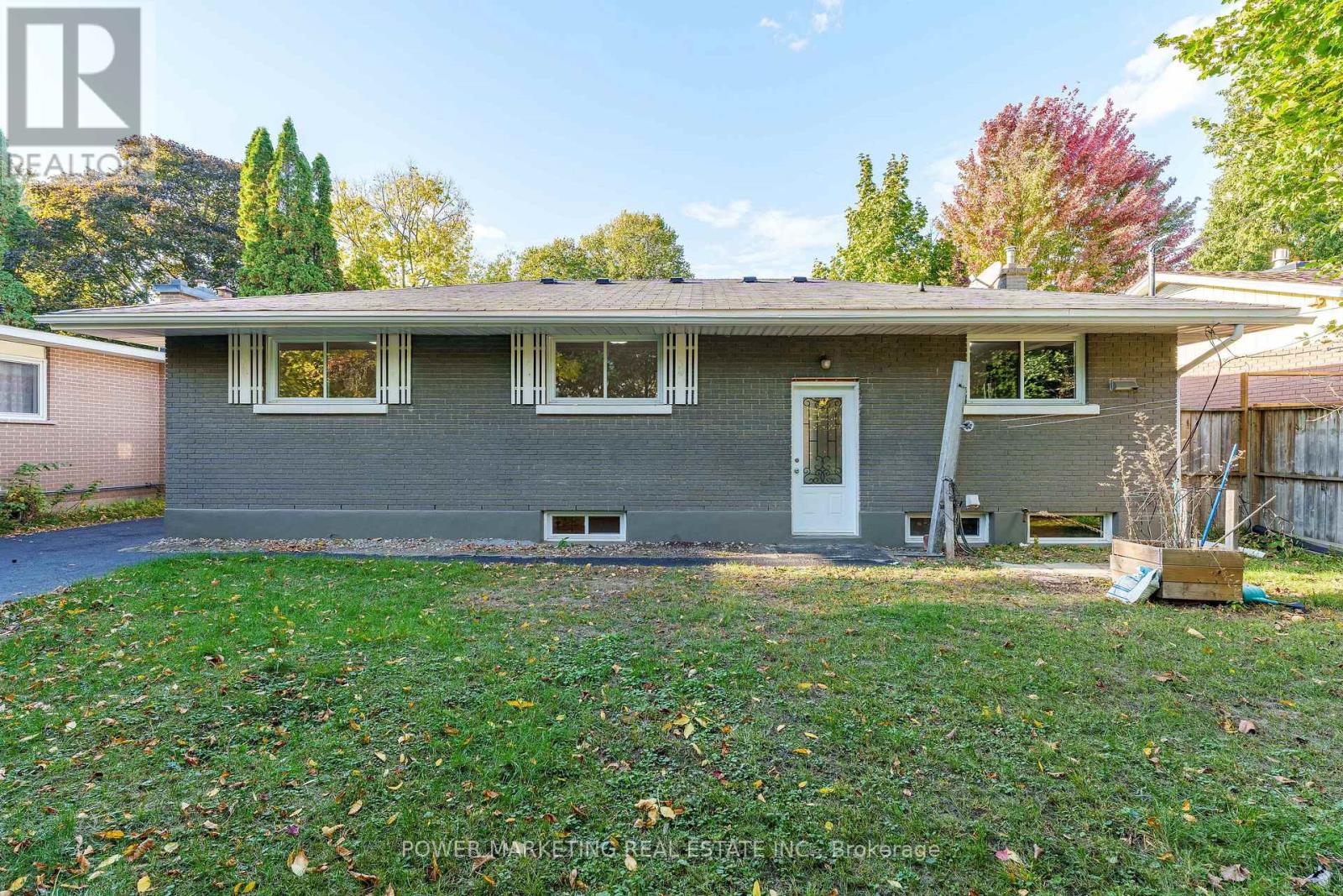 2372 Riley Avenue