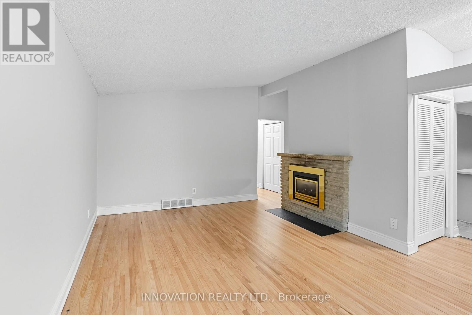 2302 Horton Street