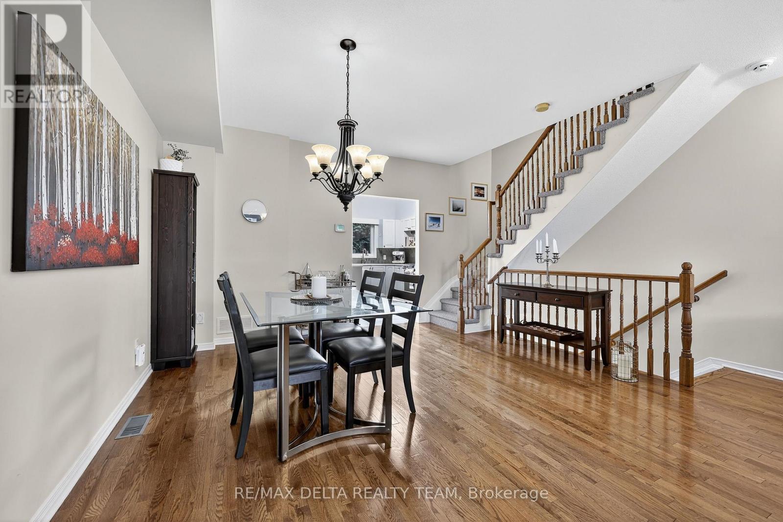 63 Highwood Private