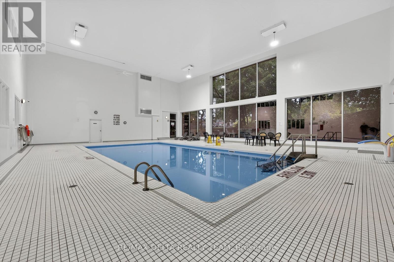 63 Highwood Private