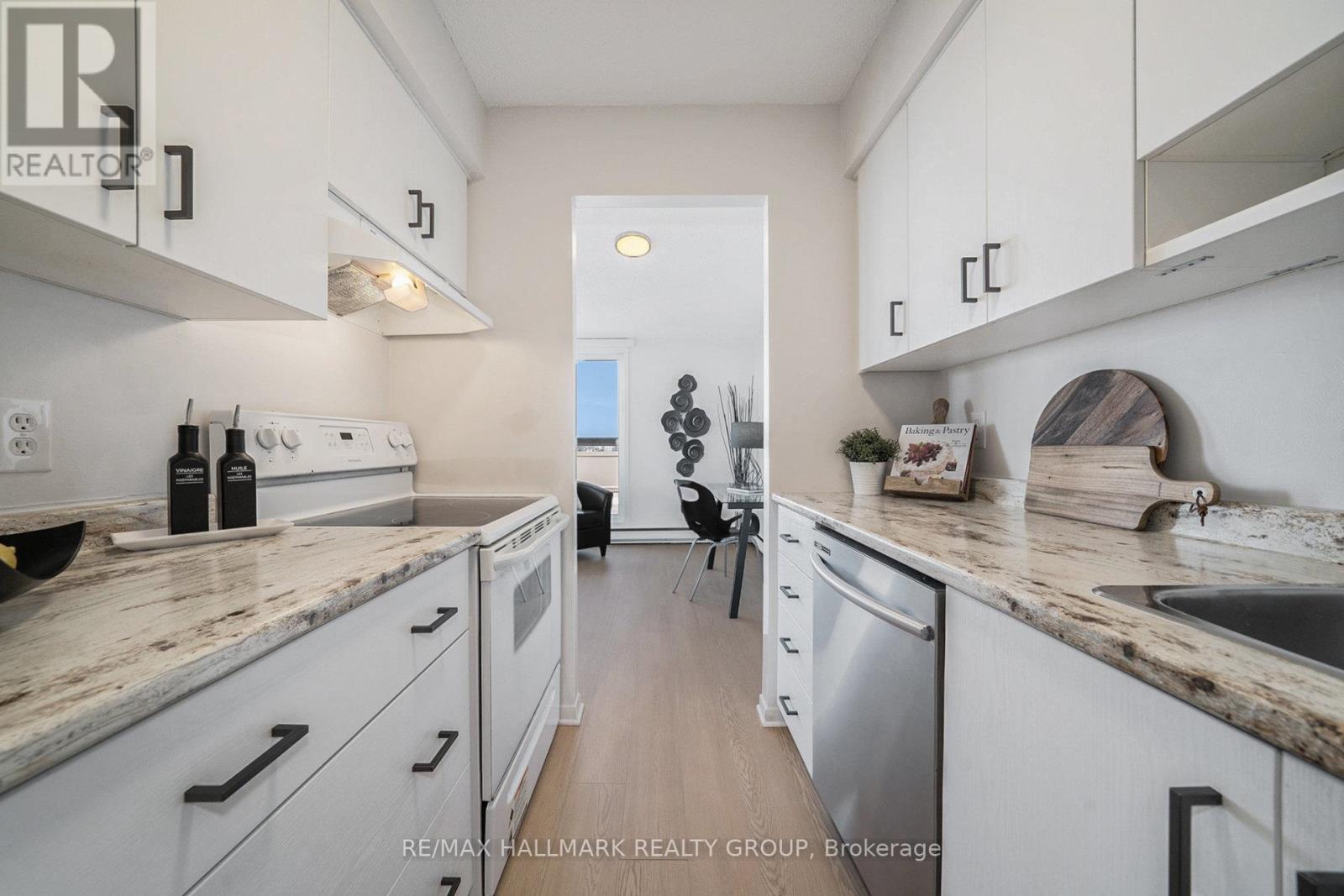 Ph1 - 158c Mcarthur Avenue