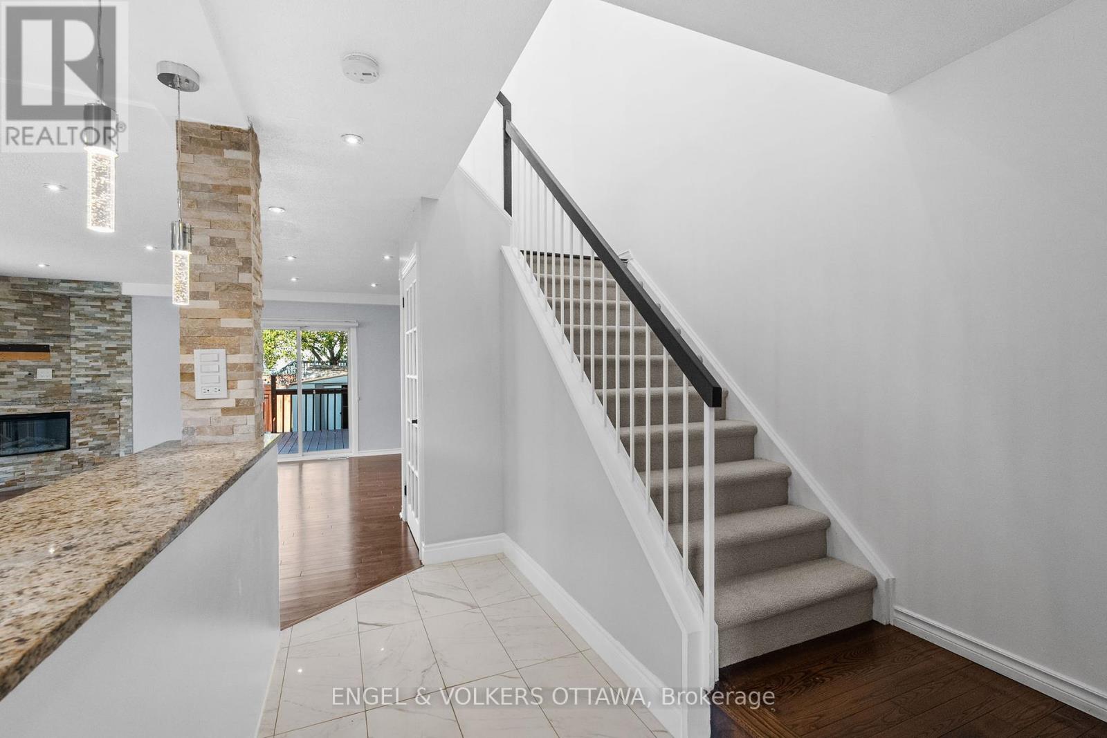 49 Burlington Crescent