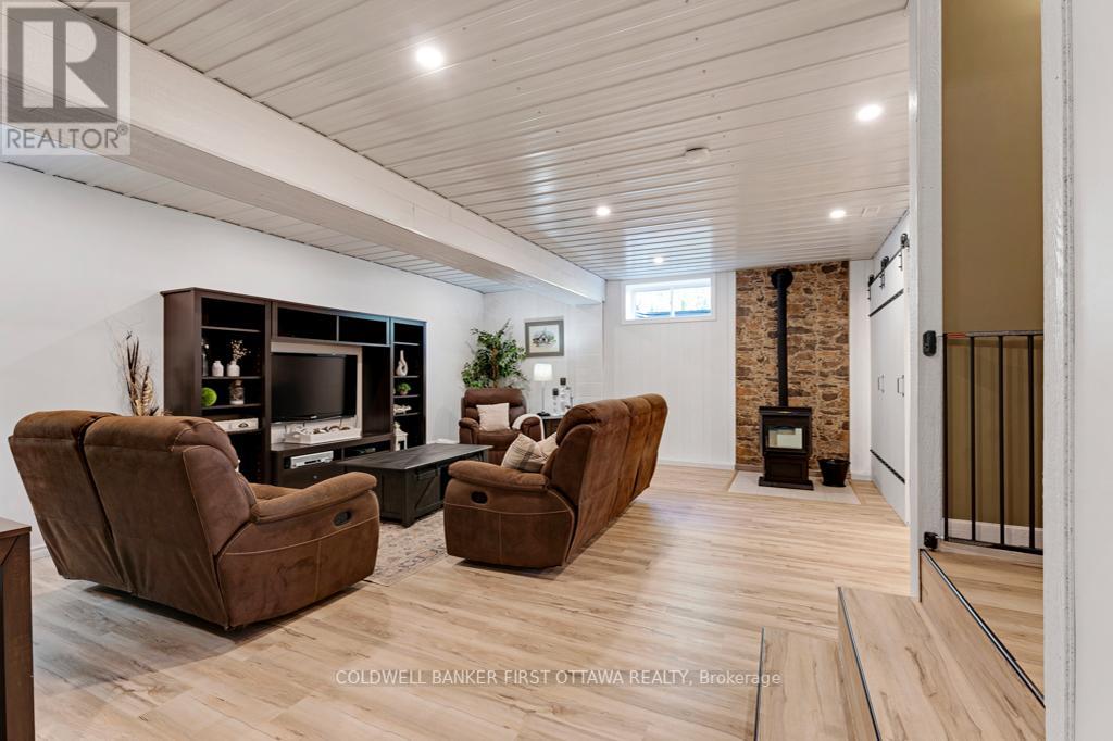 741 Drummond Con 12c Road