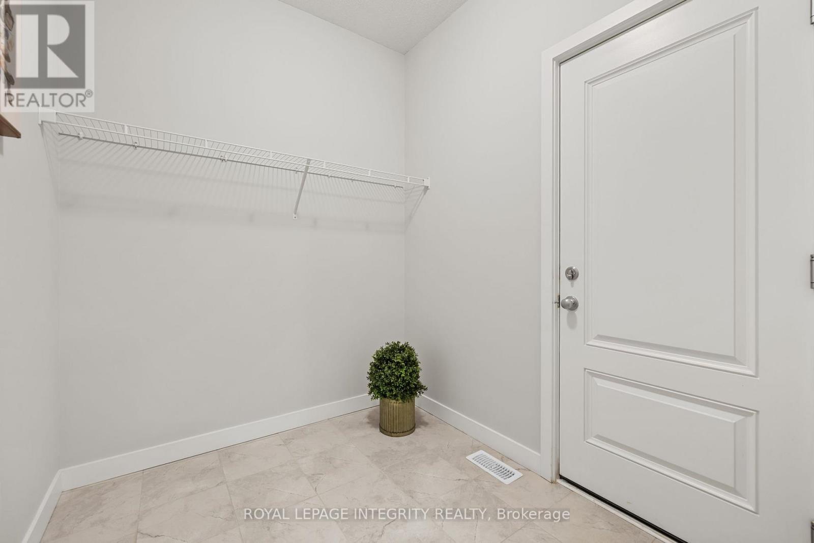 428 Gidran Circle