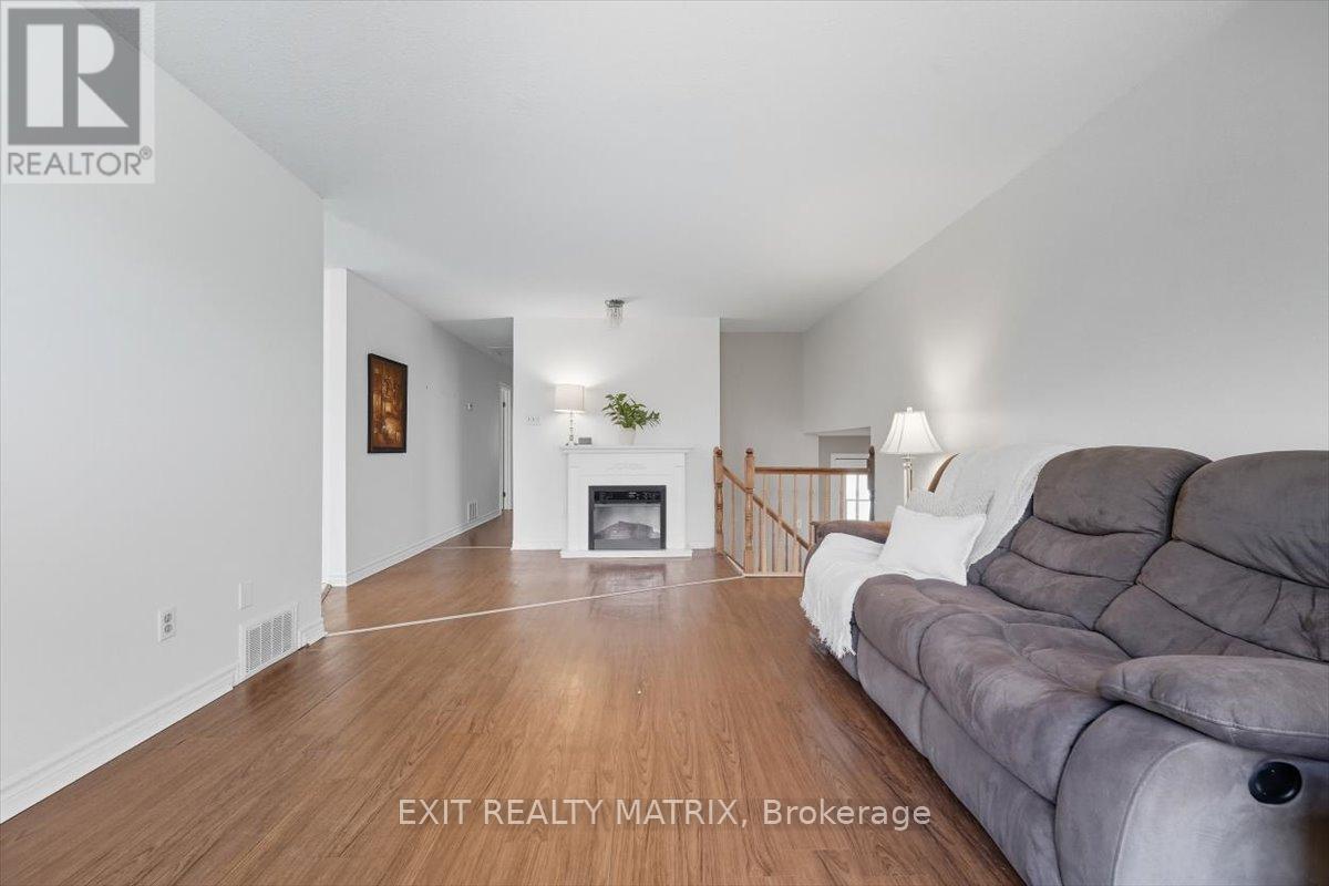 8089 Laurie Lane S
