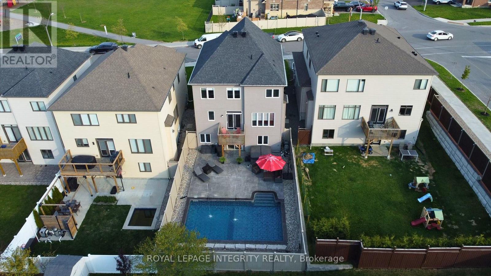 547 Parade Drive