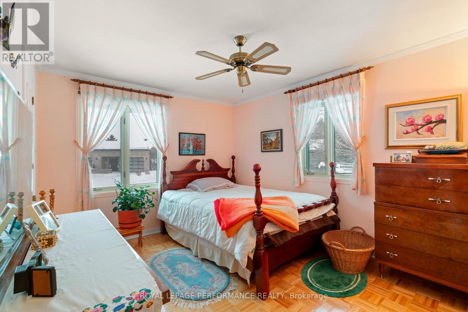6275 Macrae Court