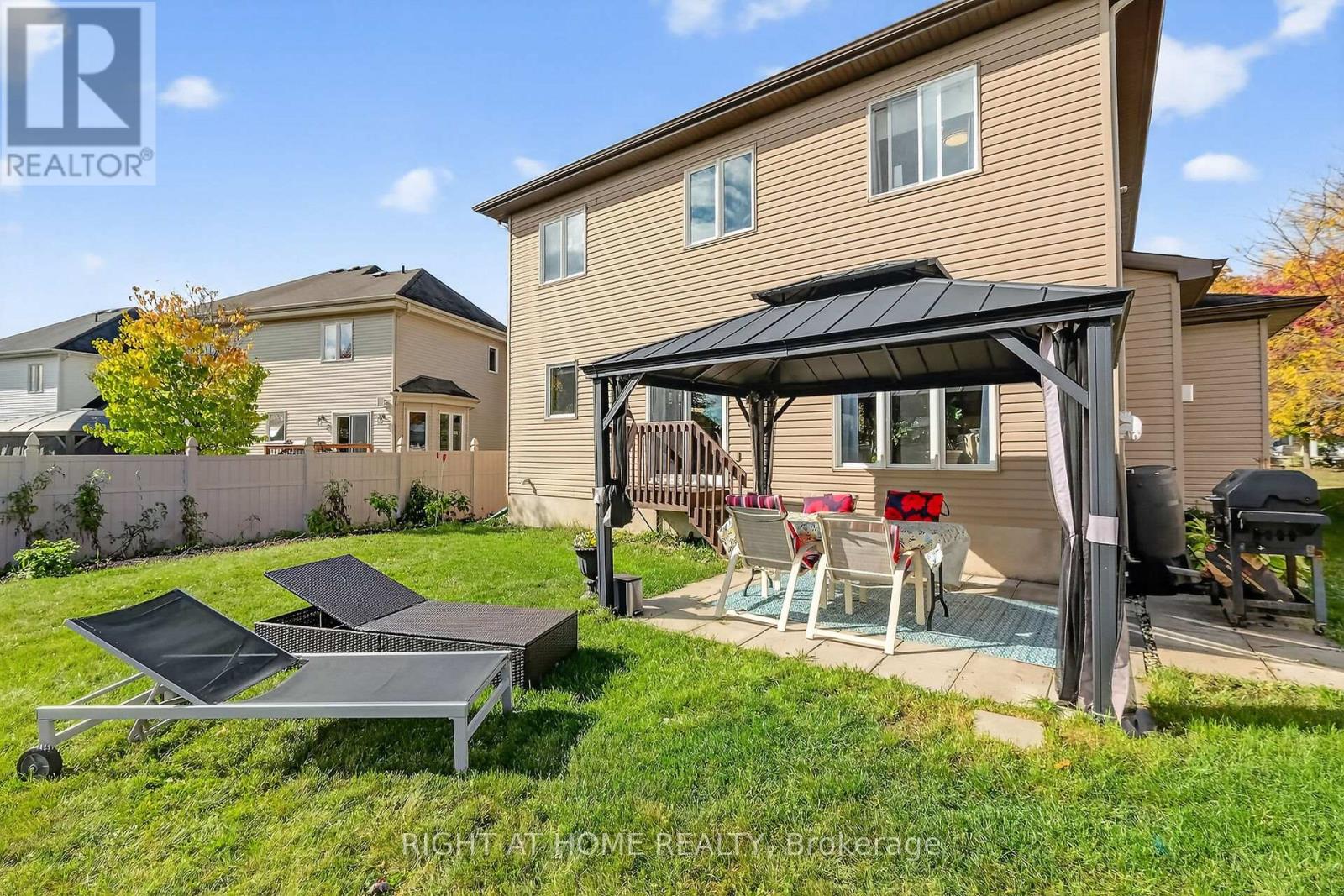 380 Quartz Avenue N