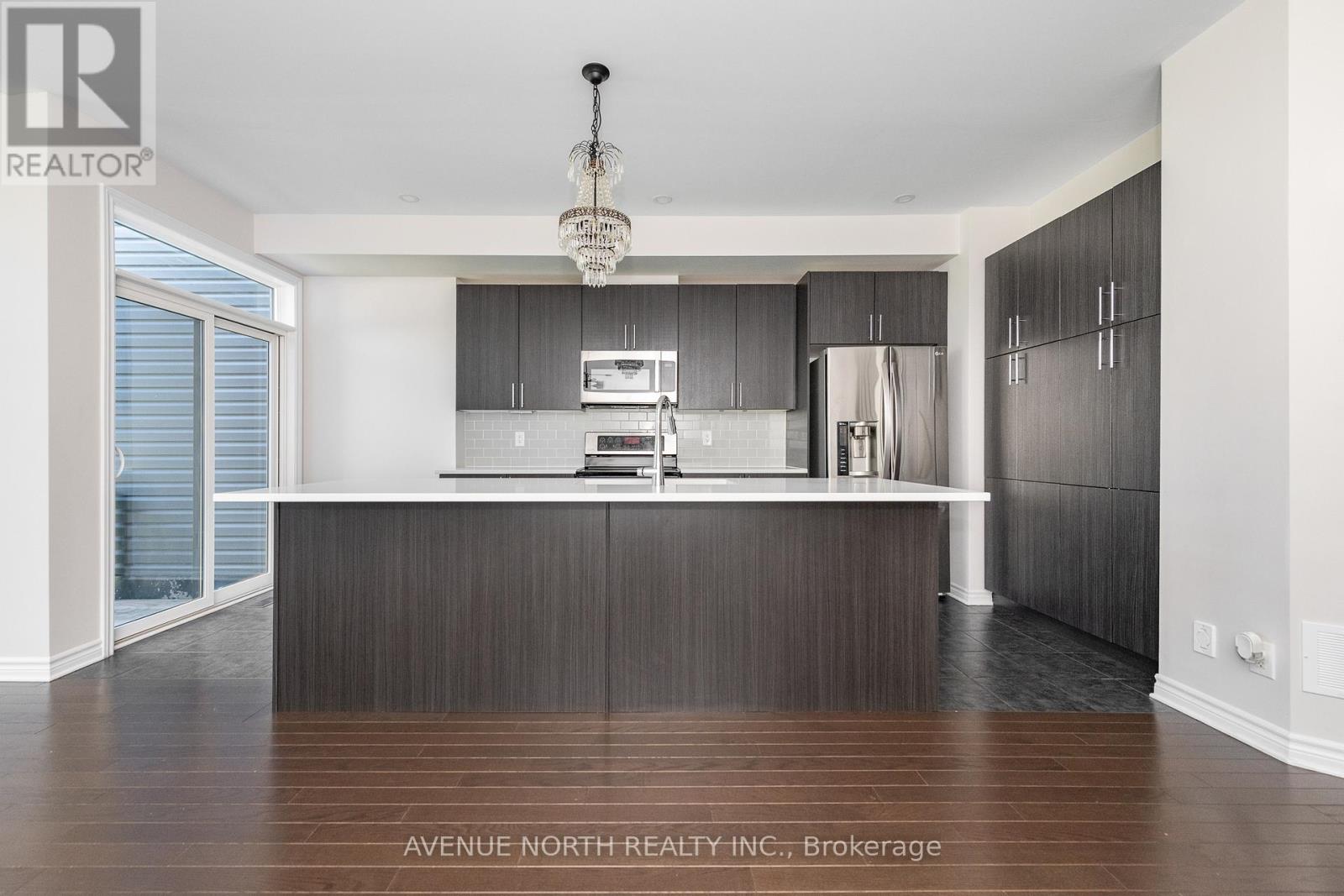 1024 Kijik Crescent