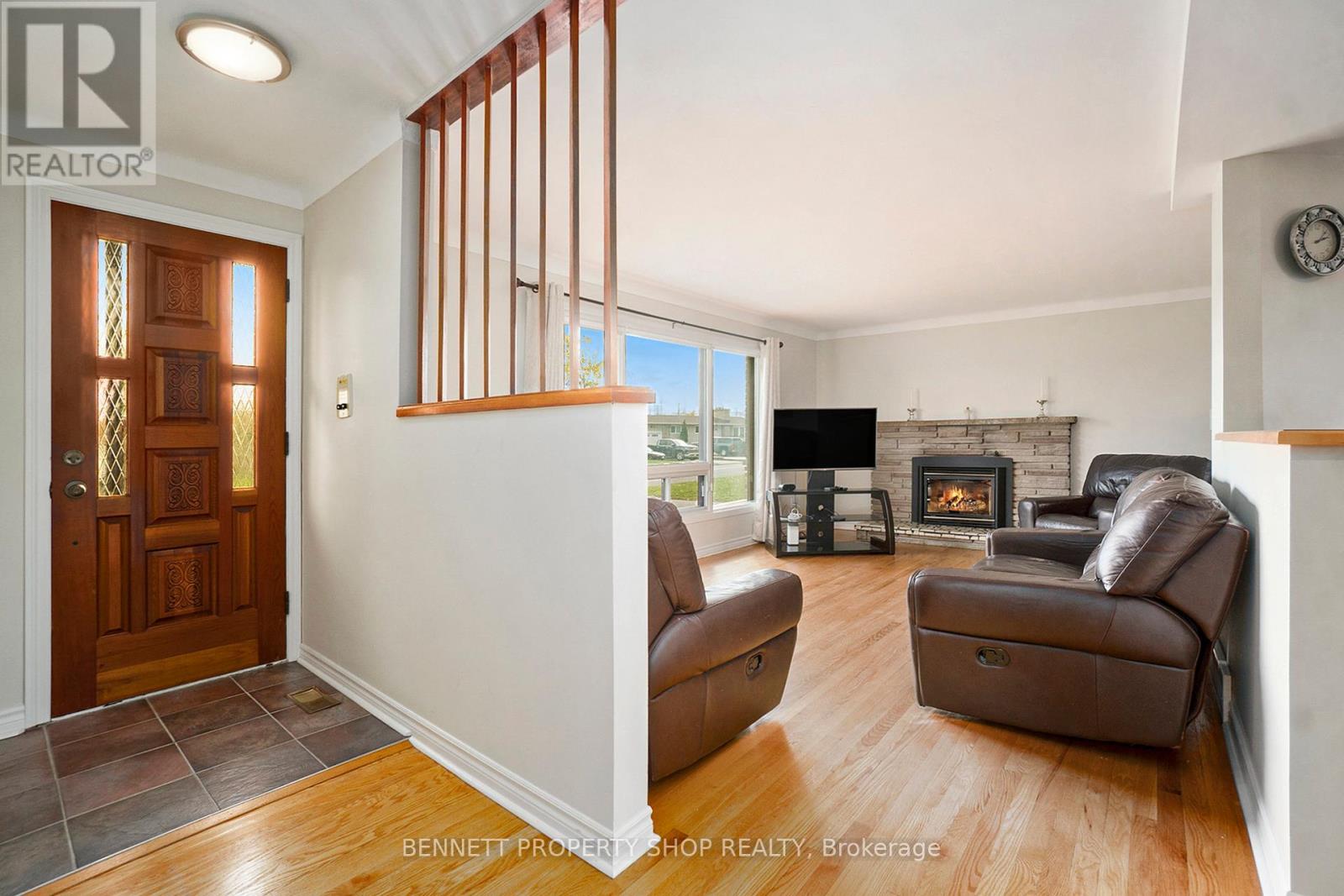 17 Glenmanor Drive