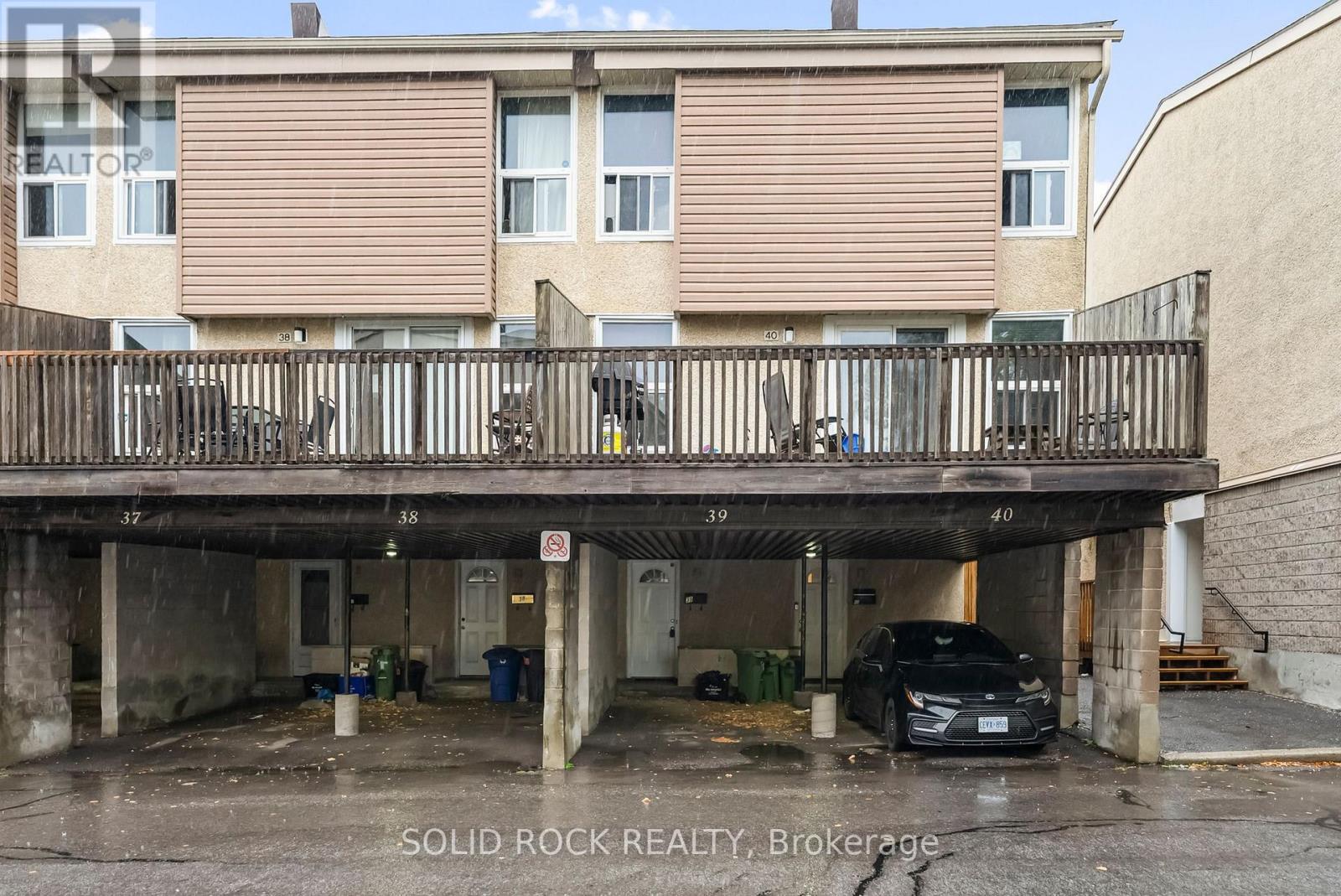 39 - 3415 Uplands Drive