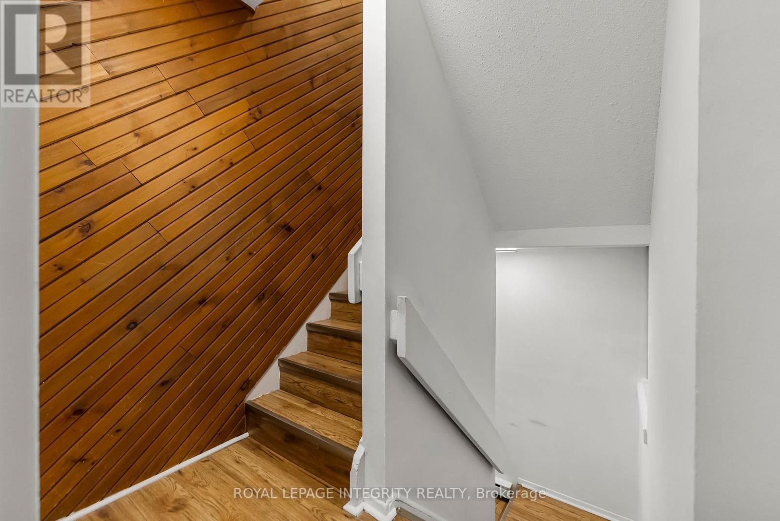 39 - 3415 Uplands Drive