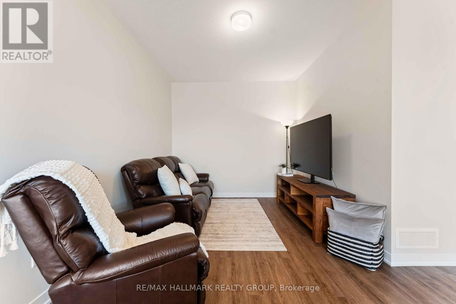 629 Quilter Row