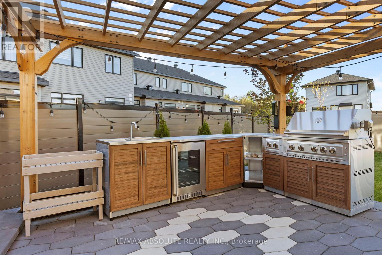 921 Beckton Heights