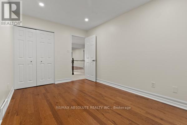 6 Howard Court