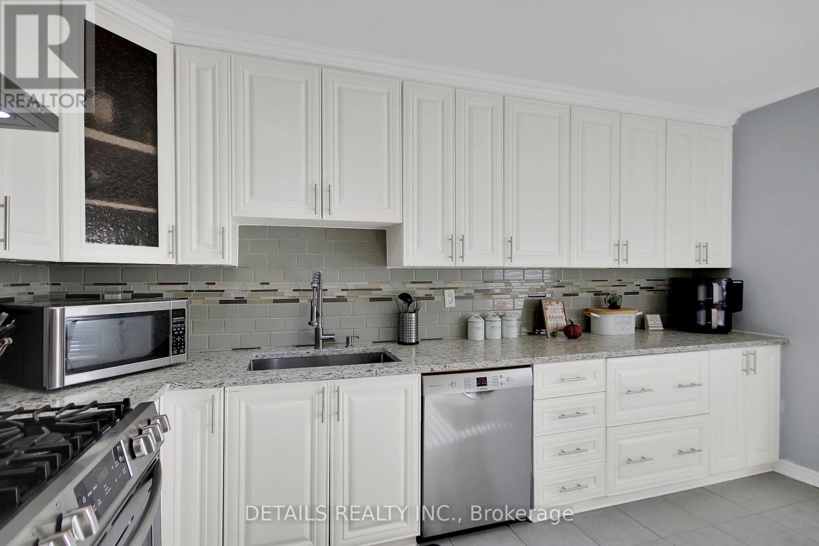 2 - 3575 Downpatrick Road E