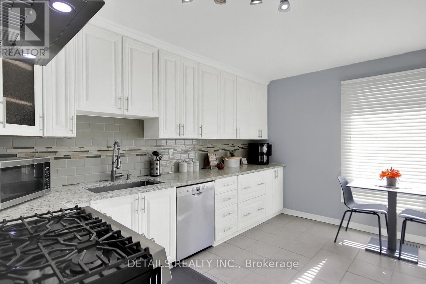 2 - 3575 Downpatrick Road E