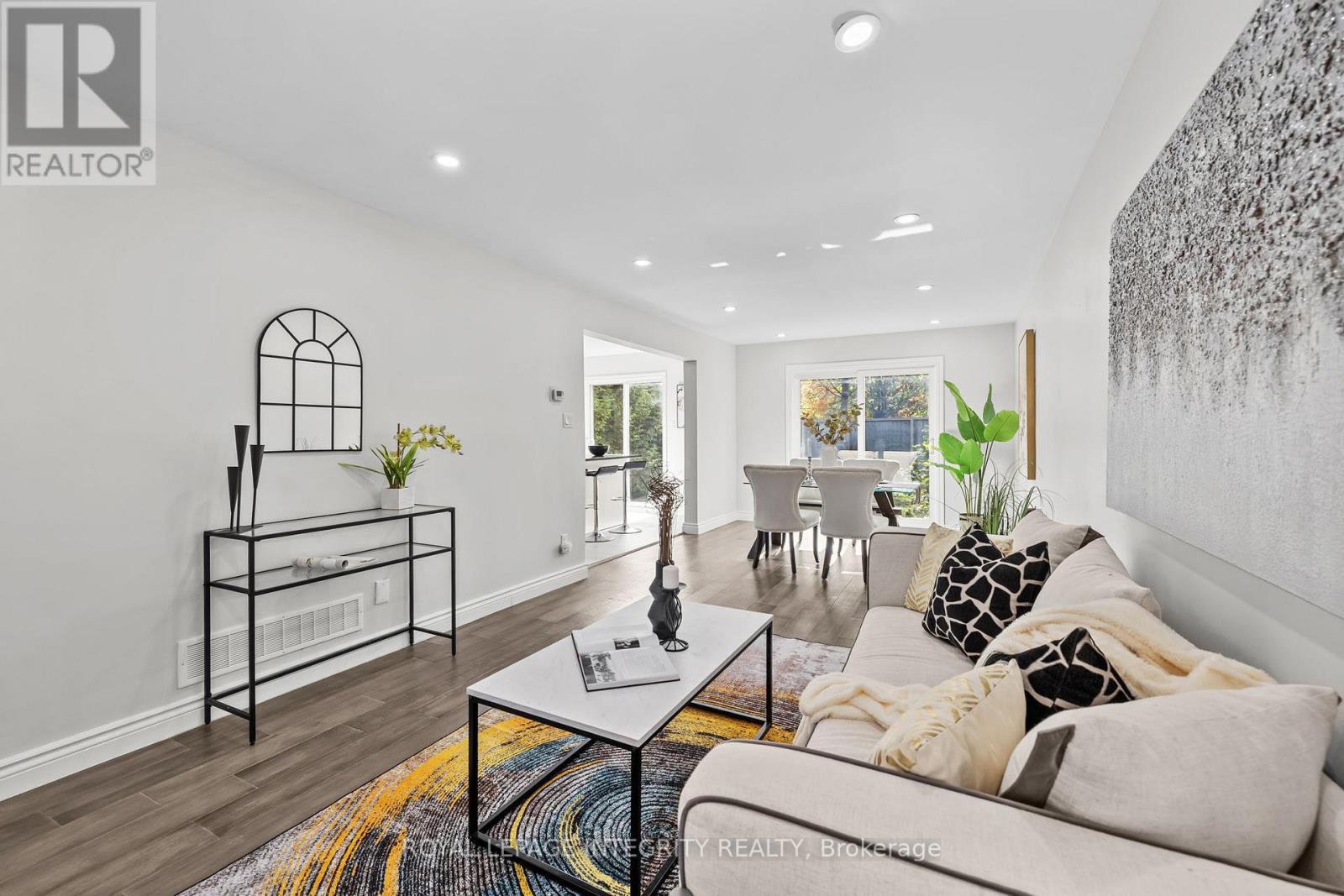 83 Saddle Crescent