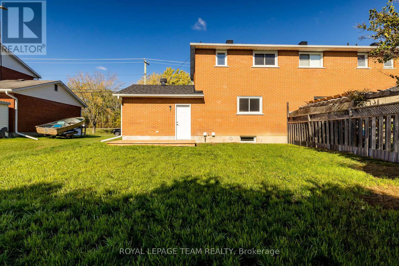 40 Beach Avenue